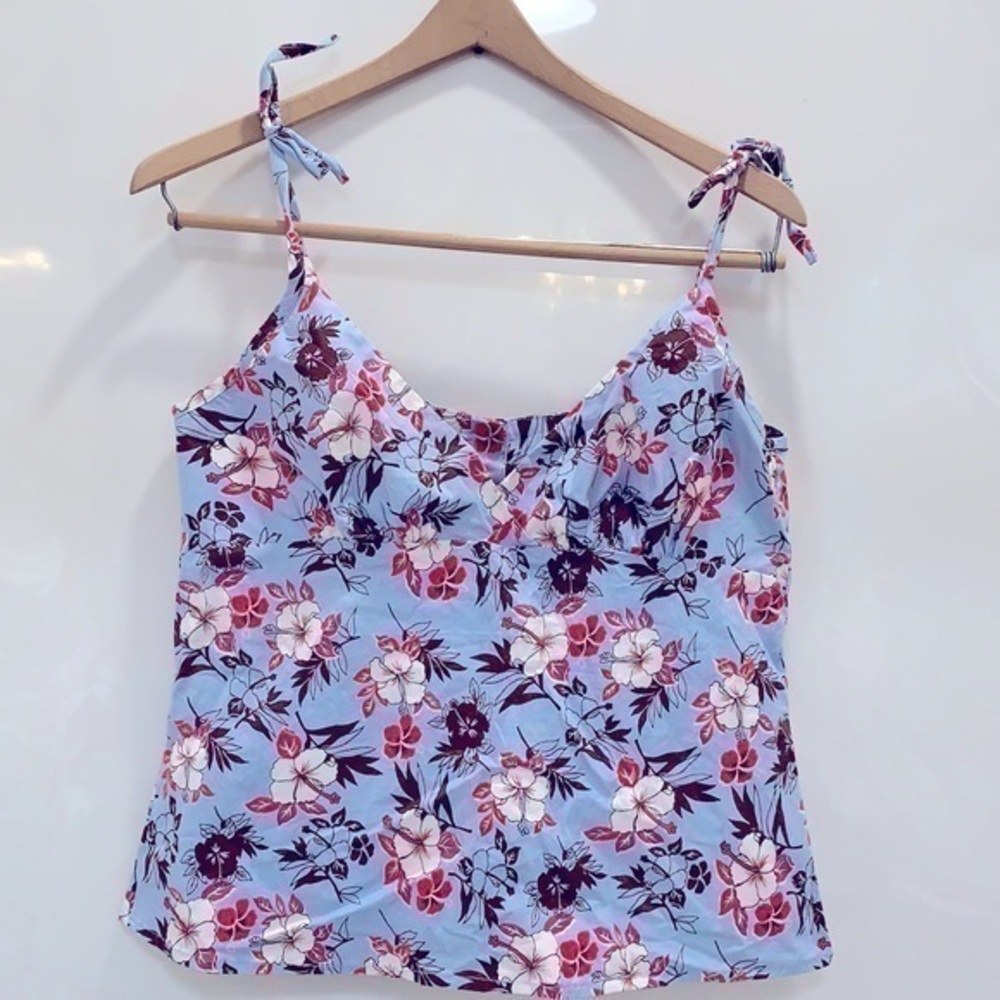 Vintage 90’s Tropical Floral Top